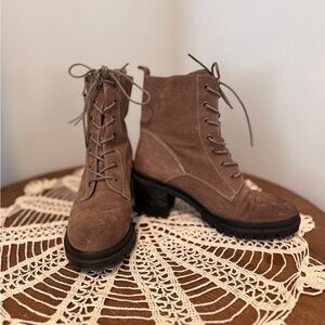 Dr. Scholl's Women's Lace-Up Boots - Tan